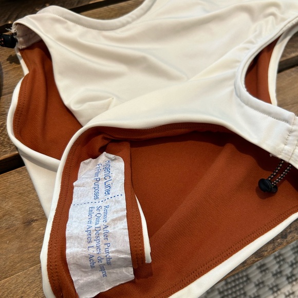 Nike Swim Women's Cut-Out One-Piece Swimsuit sexy sporty size small or medium. - Picture 4 of 6